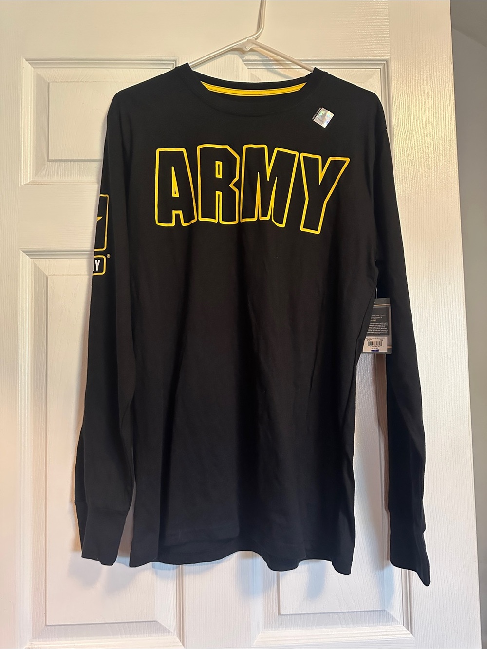 ARMY Men's Long-Sleeve Crewneck Shirt - Black with Yellow Trim Medium NWT